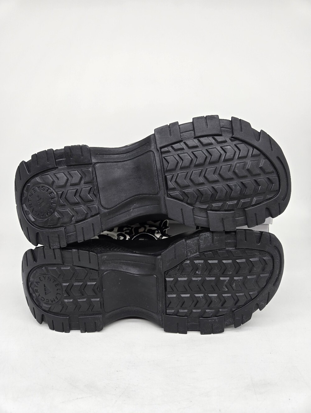 adidas Stella McCartney Women's Hika Outdoor Sandal IF1797 Black White Size 9 - Picture 7 of 8